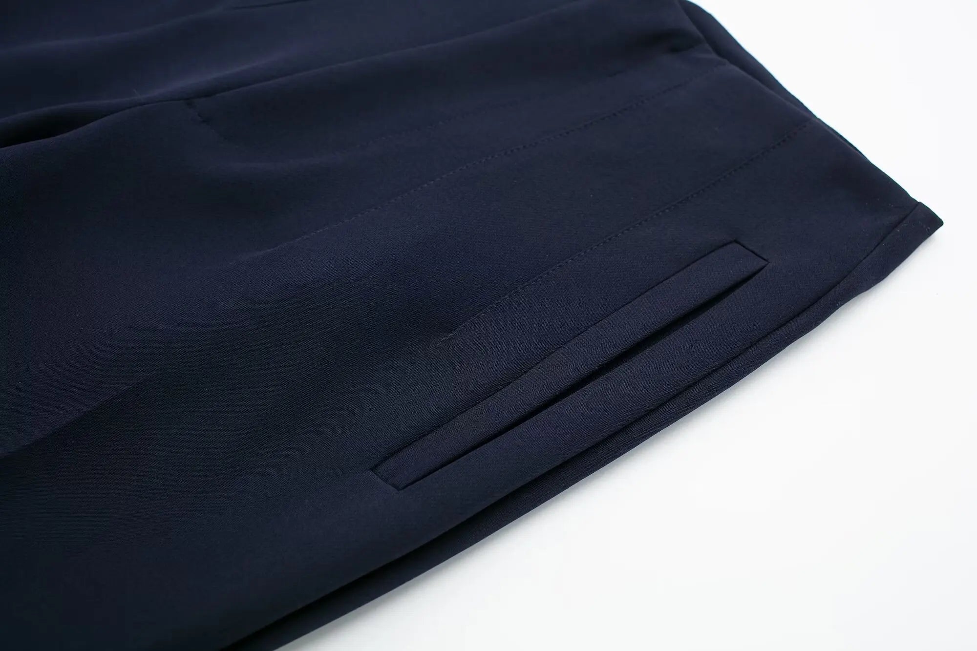 Calça Reta Essential Feminina