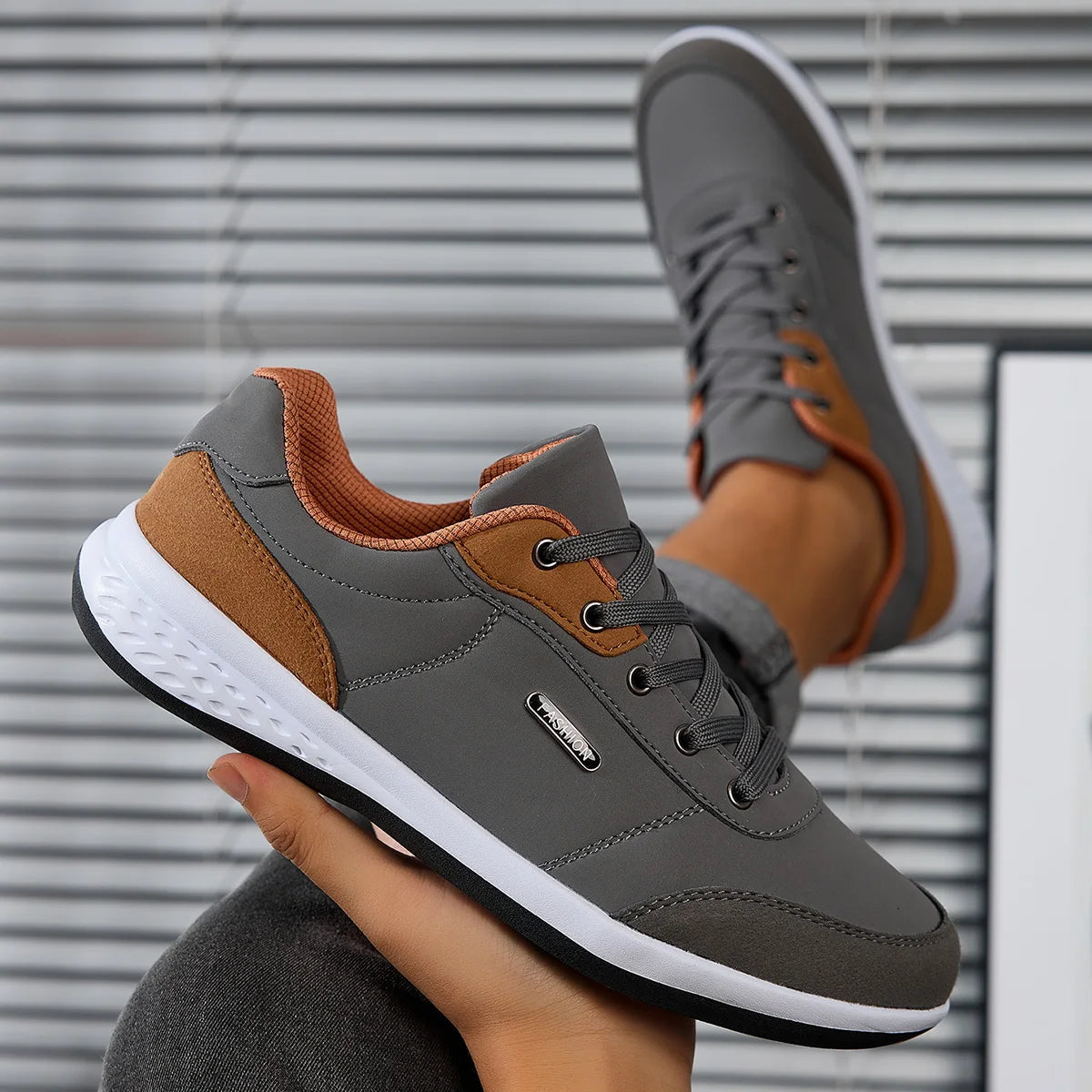 Tênis Masculino Casual De Couro